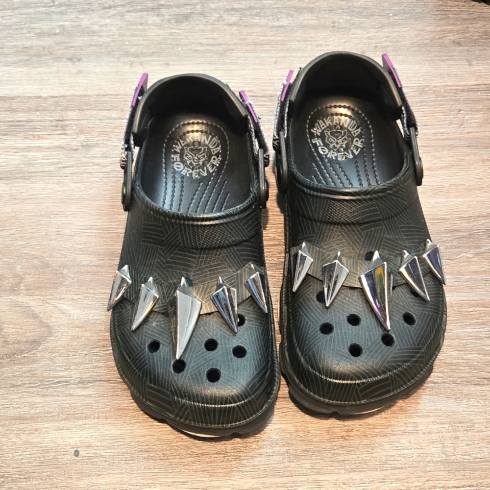 Black Panther Crocs